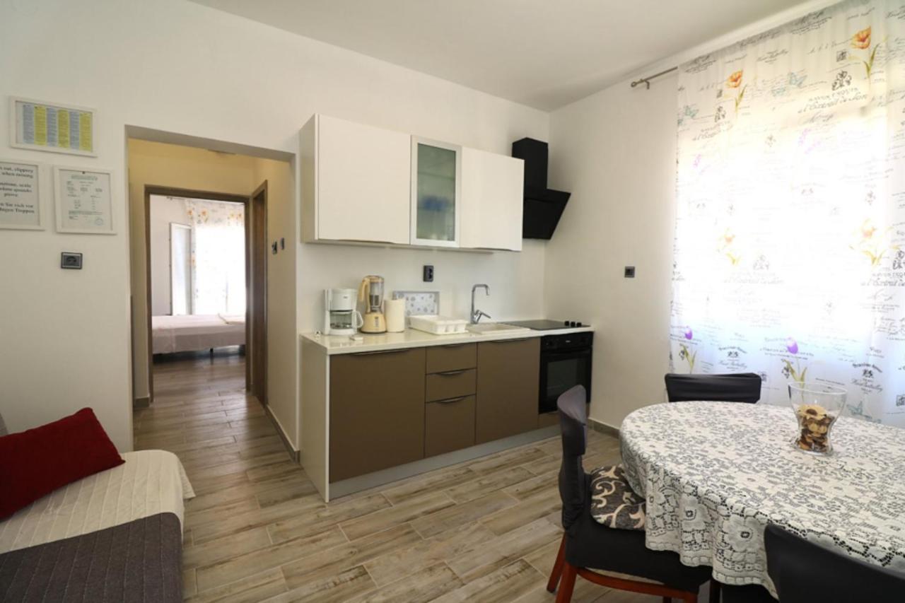 Apartmani Mikin 贝蒂纳 外观 照片