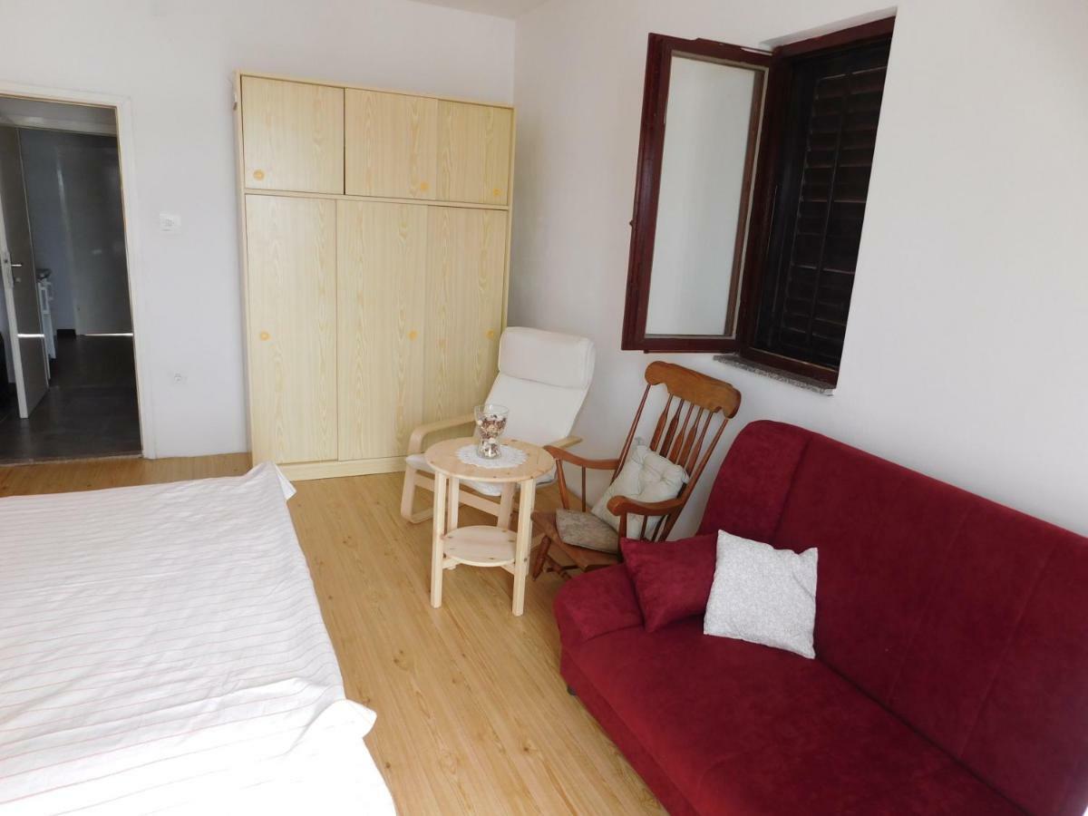 Apartmani Mikin 贝蒂纳 外观 照片